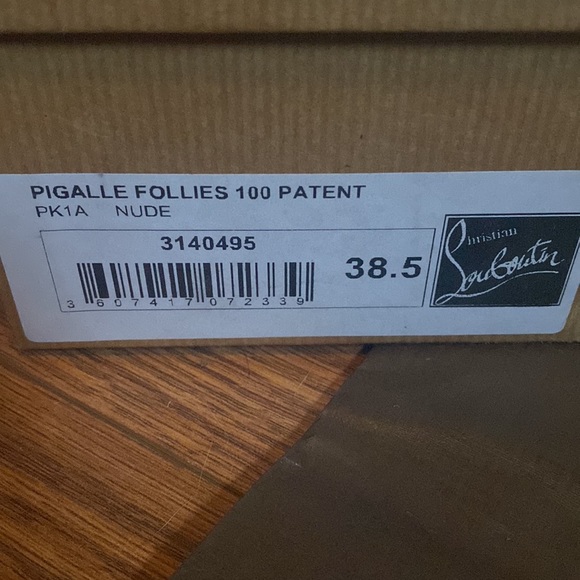 NWOT Christian Lounoutins PigalleFollies 100 Patent Nude Pumps - Picture 14 of 17